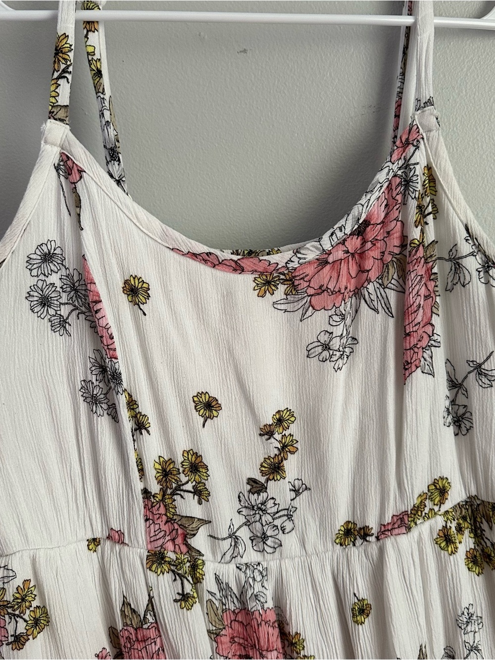 Torrid 2 midi high low dress white floral women’s 2x smocked ruffle spaghetti st - Picture 4 of 9